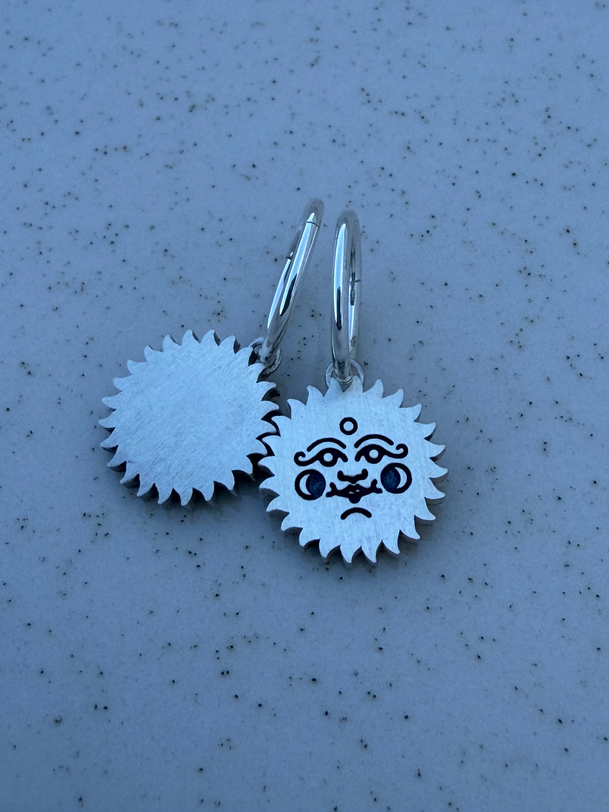 Boucle d’oreille trippy
